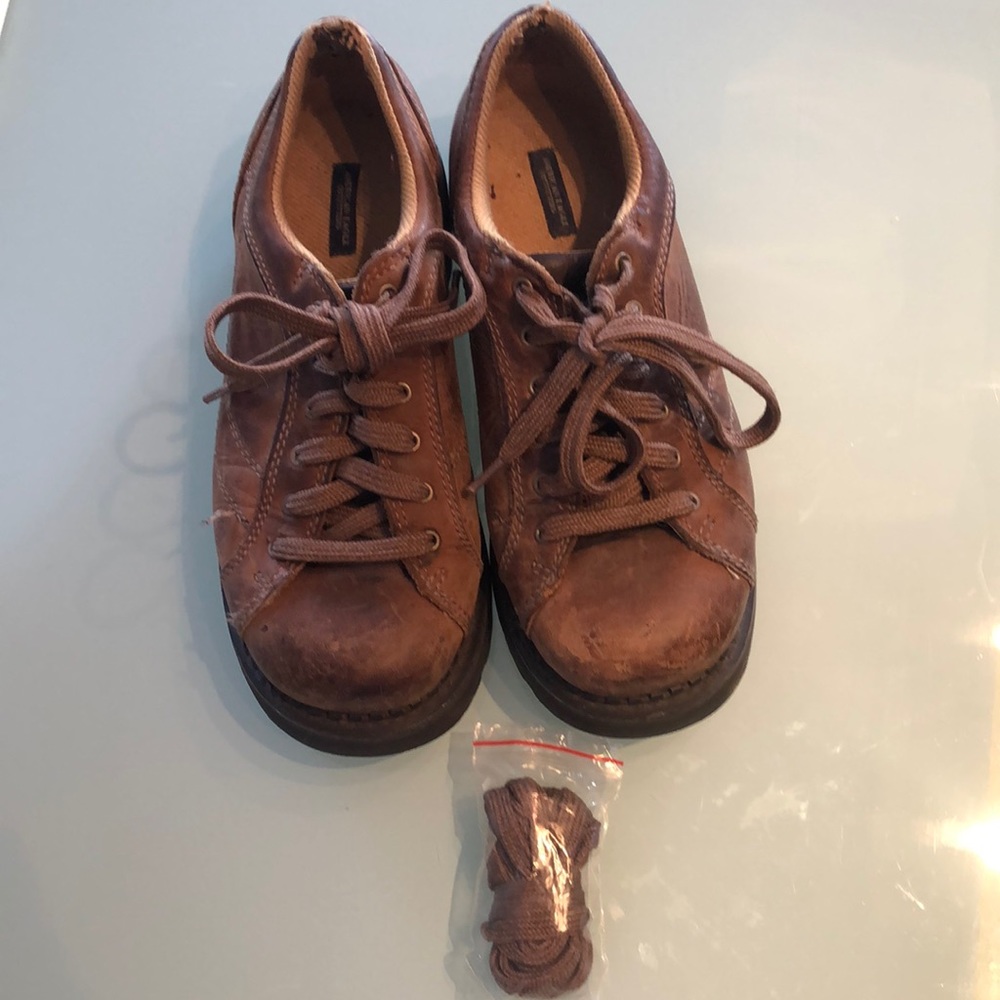 American eagle outfitters leather chunky shoes sz8